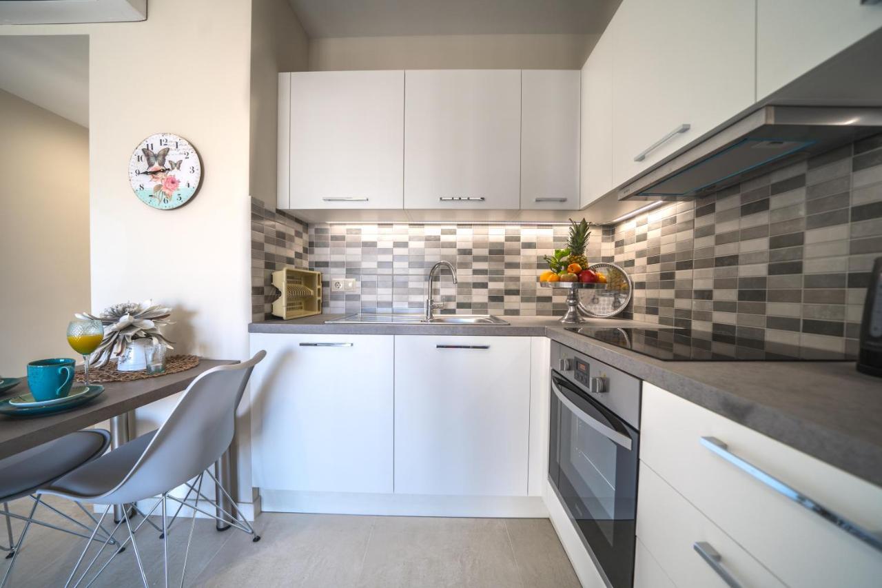 Alma City Center Apartment'S Iraklio Eksteriør billede